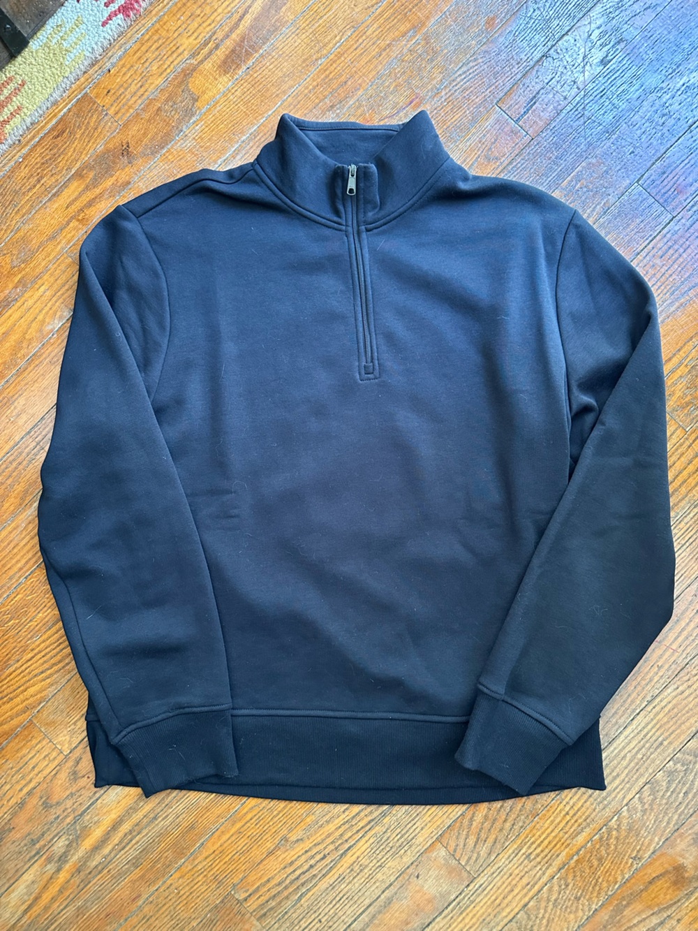 Amazon Essentials Black Pullover 1/4 Zip